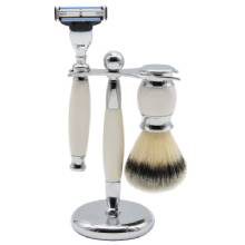 UNION RAZORS Three Piece Shave Kit White