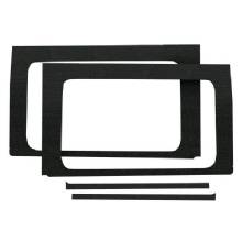 DESIGN ENGINEERING Jeep Jl 4DR 18%2DUp Side Window Black 4pc