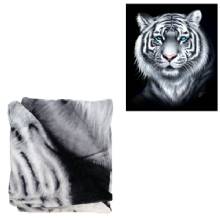 REGAL COMFORT Blue Eyes White Tiger Queen Size Blanket